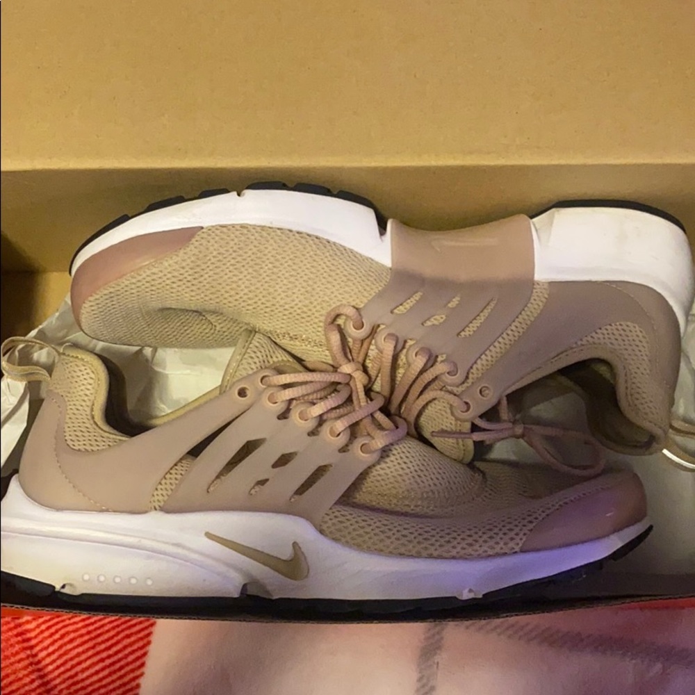 Nike Prestos